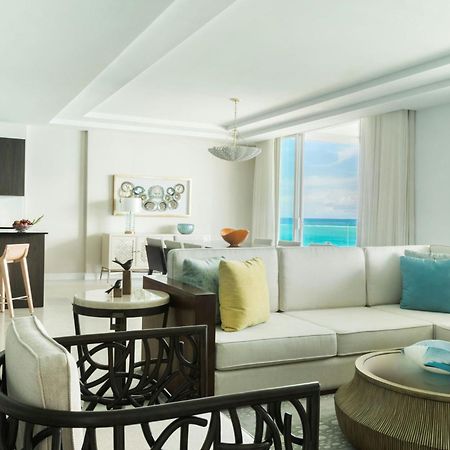ホテル The Ritz-Carlton, Turks & Caicos グレイス・ベイ エクステリア 写真