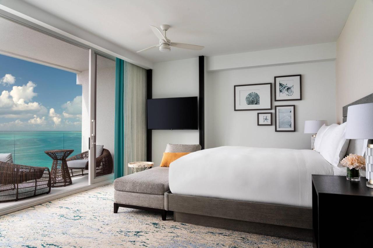 ホテル The Ritz-Carlton, Turks & Caicos グレイス・ベイ エクステリア 写真