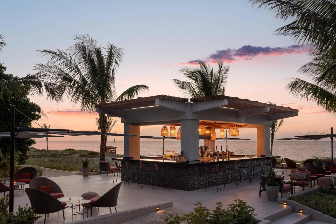ホテル The Ritz-Carlton, Turks & Caicos グレイス・ベイ エクステリア 写真
