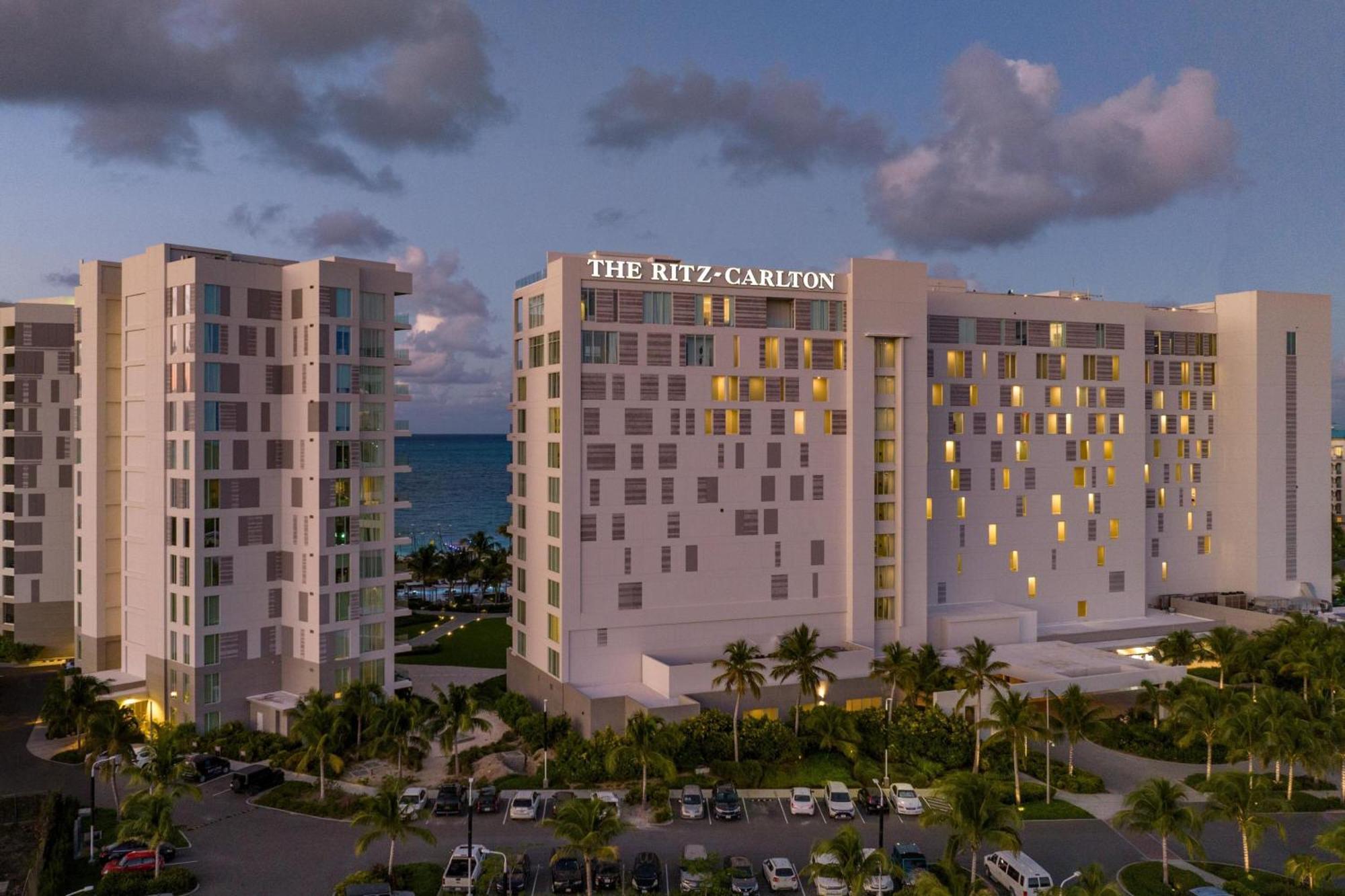 ホテル The Ritz-Carlton, Turks & Caicos グレイス・ベイ エクステリア 写真