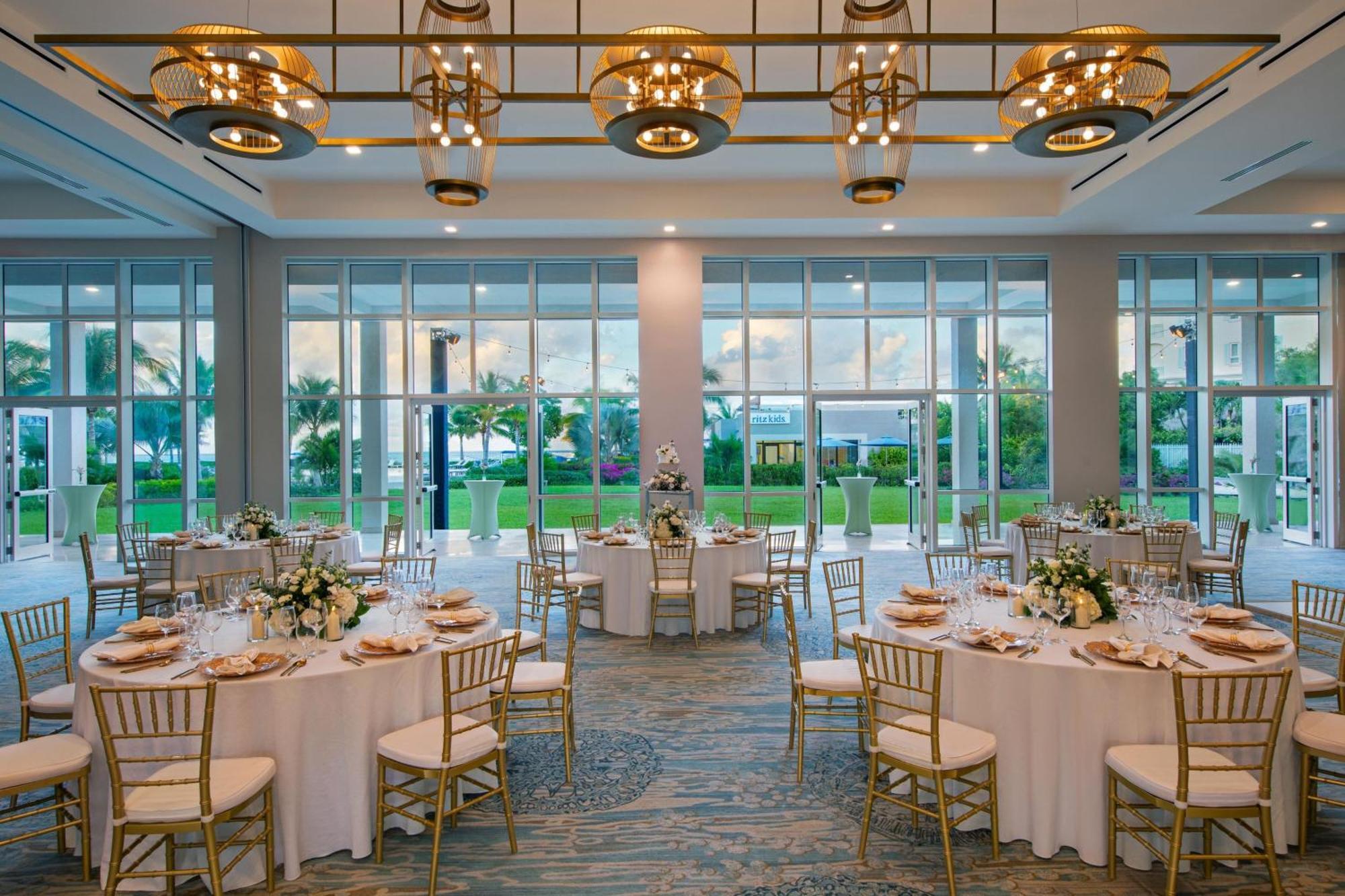 ホテル The Ritz-Carlton, Turks & Caicos グレイス・ベイ エクステリア 写真
