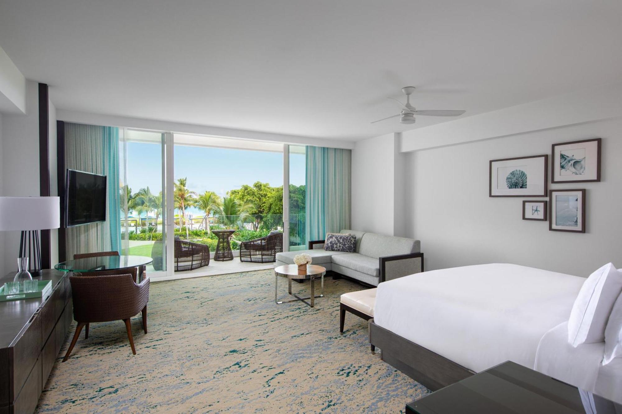 ホテル The Ritz-Carlton, Turks & Caicos グレイス・ベイ エクステリア 写真